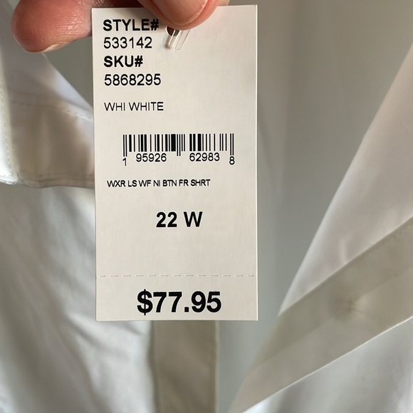 Lands End - No Iron Supima White Button down shirt. NWT - size 22W - Picture 5 of 5